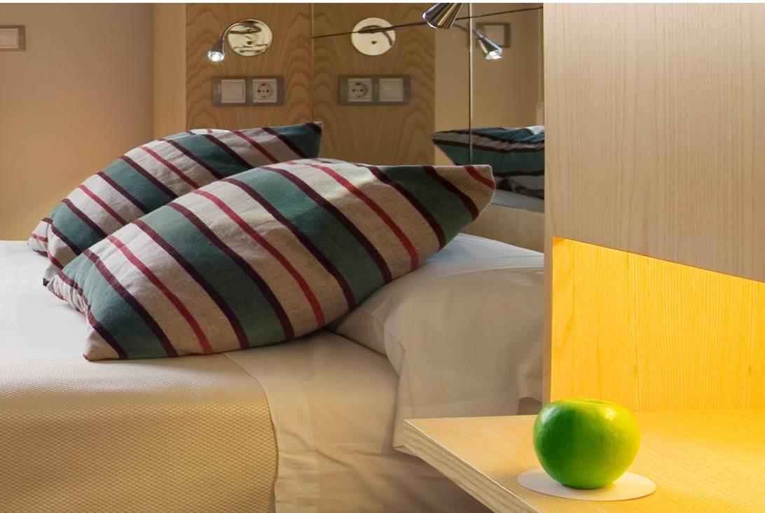 รูมเมท อลิเซีย Hotel มาดริด ภายนอก รูปภาพ