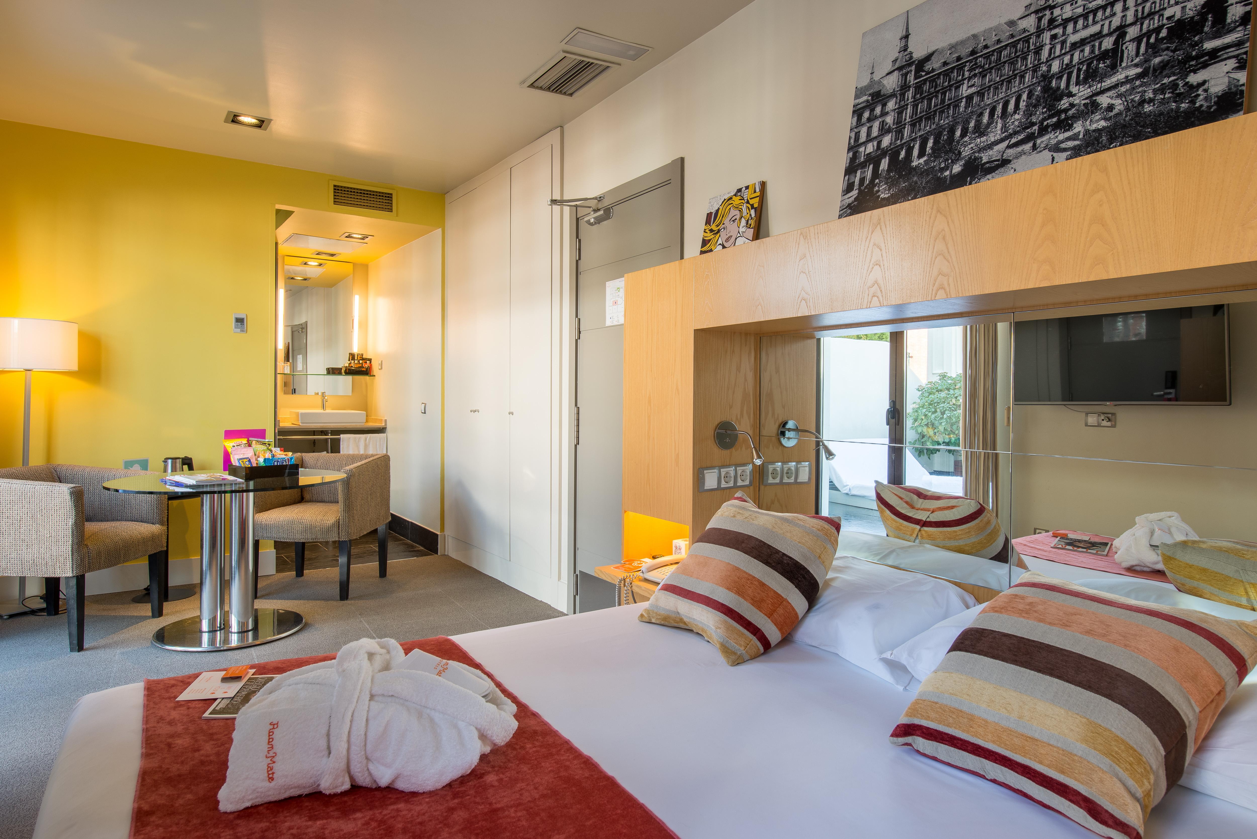 รูมเมท อลิเซีย Hotel มาดริด ภายนอก รูปภาพ